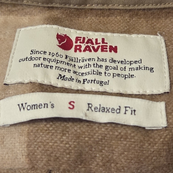 Fjallraven Women's Canada Shirt Relaxed Fit Button Down Plaid Flannel Outdoor - Picture 4 of 10